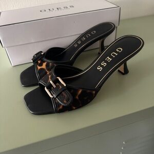 NWT GUESS Dista Buckle Kitten Heel Dress Sandals